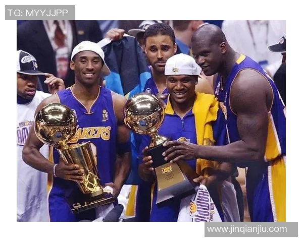 沙奎尔奥尼尔如何在篮球场上书写传奇巨人之路与辉煌成就