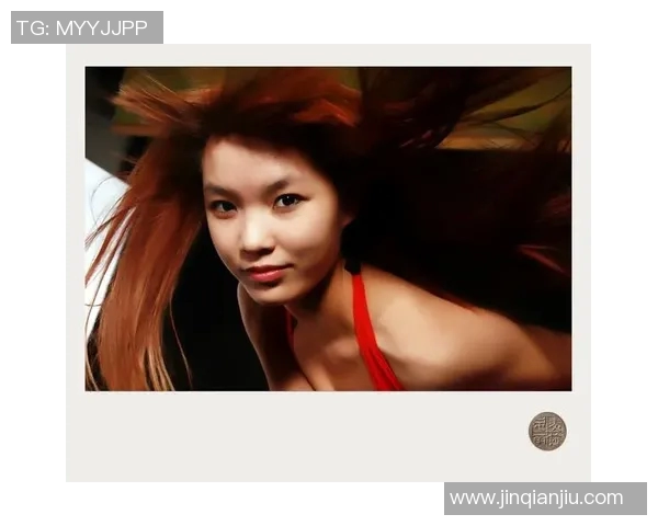 足球明星贝丽的精彩瞬间与迷人风采全景展示图集